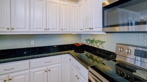 Unclassified image, 2 of 40, button