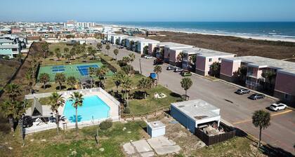 Walk to Sandfest, Shared Pools, Boardwalk to Beach