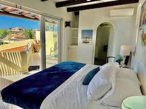 3 bedrooms, desk, iron/ironing board, free WiFi
