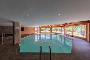 Indoor pool - Appt Cosy | 500m des Pistes | Piscine & sauna (Abriès)