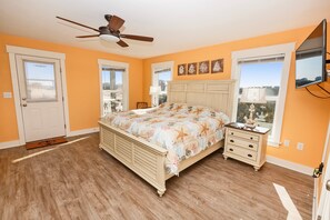 3 bedrooms, iron/ironing board, travel cot, free WiFi - Oceanside, Wild Horses, Private Pool, Hot Tub -4x1941, A Sense of Porpoise (Carova Beach)