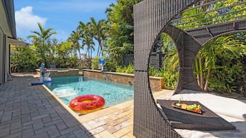 House, Lake View | Terrace/patio