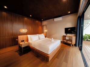 Family Villa | Desk, laptop workspace, iron/ironing board, free WiFi - Kinama Villa (Jimbaran)