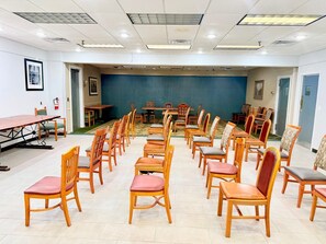 Meeting facility - VIP INN AND SUITES  (Paris)