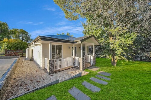 Private cottage - Fire pit, Games and BBQ Bathurst
