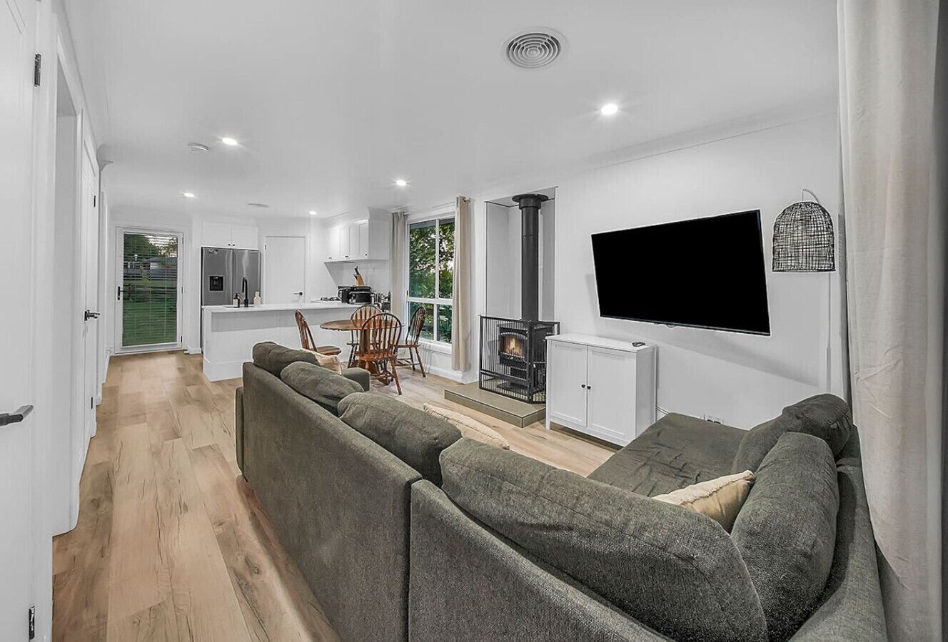 Télévision, cheminée, jeux vidéo