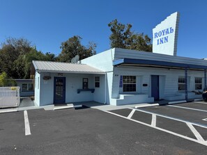 Front of property - Royal Inn (Eustis)