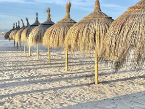 Beach - APARTBEACH CENTRAL PONENT and VIEWS OF THE MAIN BEACH (Salou)