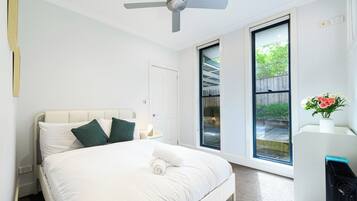 2 chambres, fer et planche Ă  repasser, Wi-Fi, draps fournis