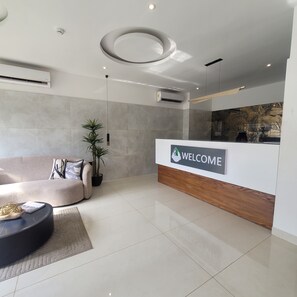 Reception - RT properties at Belrose Place  (Accra)