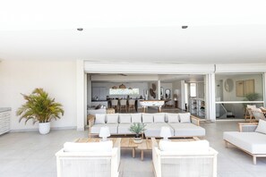 Interior - Vogue Art | Ocean View - Located in  Beautiful Grand Case with Private Pool (Cul-de-Sac)