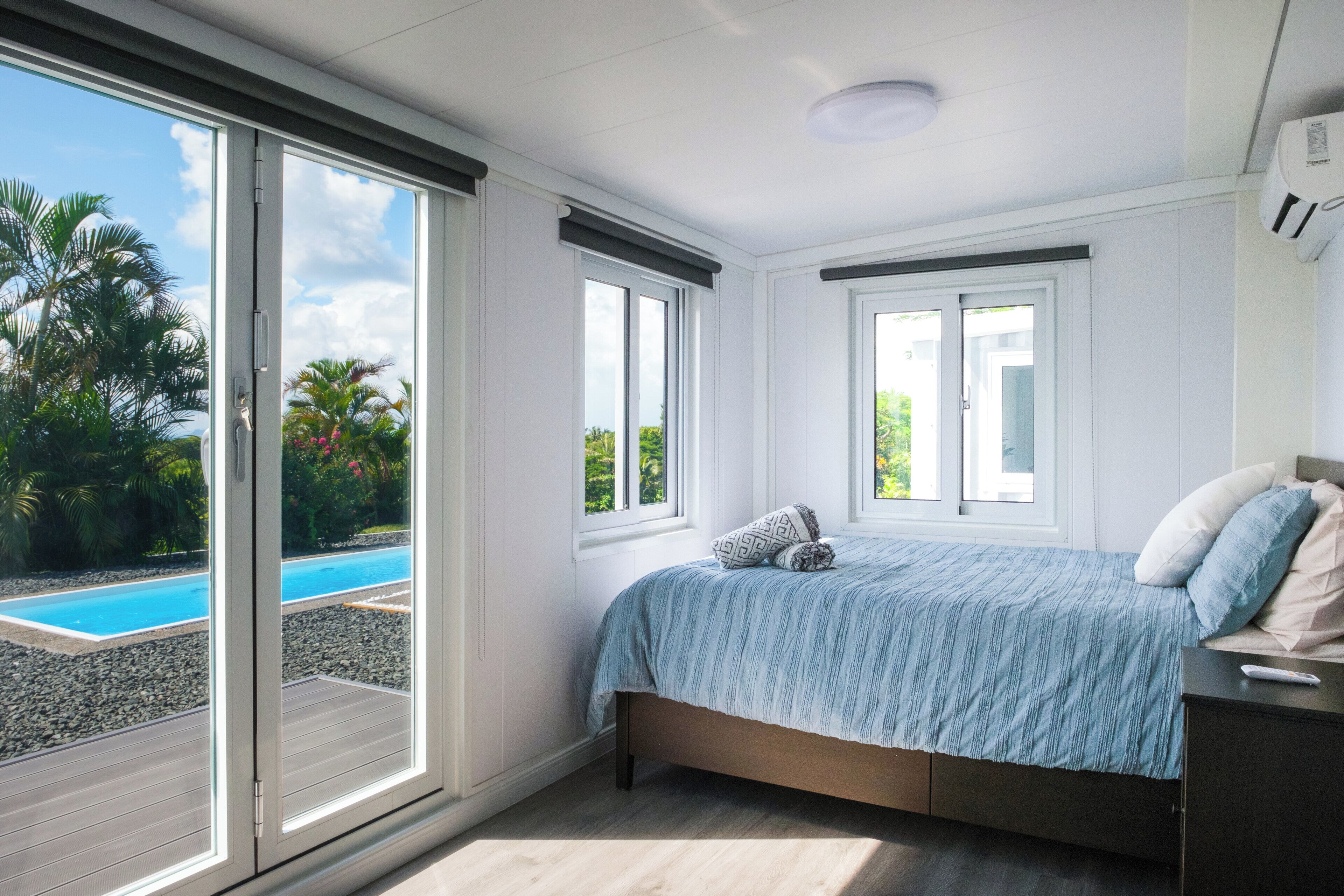 6 soverom, safe på rommet, skrivebord og strykejern/-brett