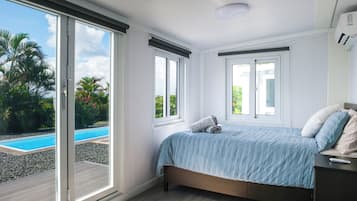 6 soverom, safe på rommet, skrivebord og strykejern/-brett