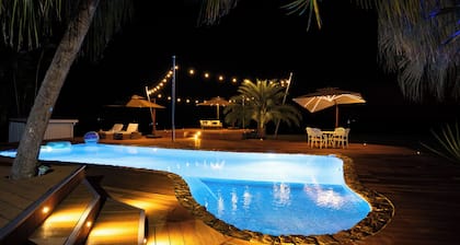 Family Friendly Dual Villa With 2 Pools And Amazing Ocean Views !