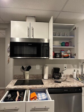 Fridge, microwave, stovetop, dishwasher - Bliss and Comfort Home (Winnipeg)