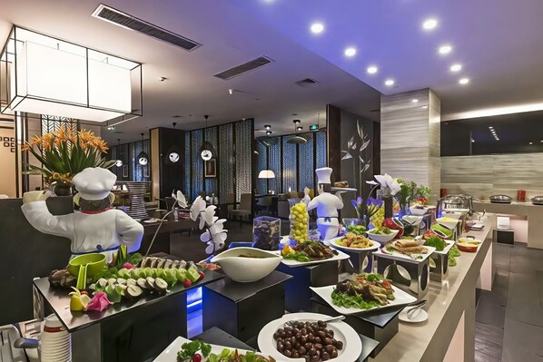 Petit déjeuner buffet (68 CNY par personne)