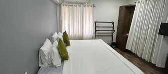 Charming 4-bedroom house with AC, WiFi in pleasant Kumily