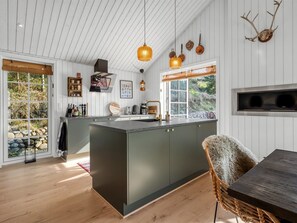 Køleskab, mikrobølgeovn, ovn, opvaskemaskine