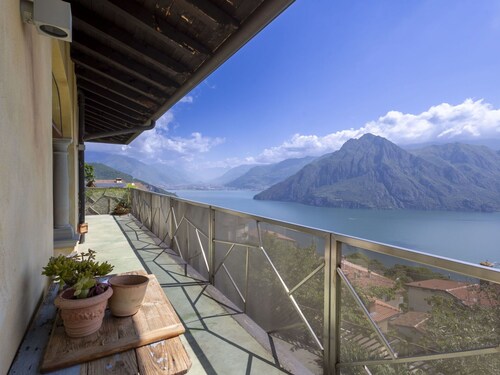 Nice apartment for 8 guests with WIFI, TV, terrace and pets allowed