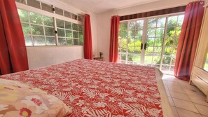 2 bedrooms, Internet - Te Hana – Just 100 meters from the beach (Fare)
