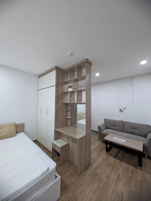 Comfort Apartment | 1 bedroom, desk, soundproofing, free WiFi