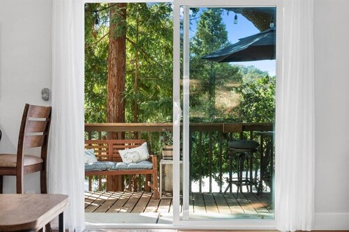 Fireside Sips & Oak Dreams in Sonoma Valley