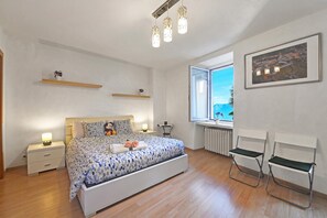 3 chambres, fer et planche Ă repasser, Wi-Fi, draps fournis