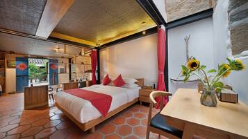 Elite Double Room | Free WiFi