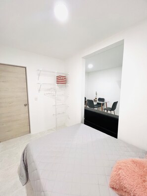 3 Schlafzimmer, Bügeleisen/Bügelbrett, kostenloses WLAN, Bettwäsche