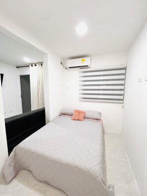 3 chambres, fer et planche à repasser, accès au Wi-Fi (inclus)
