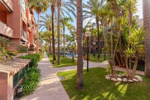 Property grounds - RentitSpain TRM 9, Sea & Golf in Playa Granada (Motril)