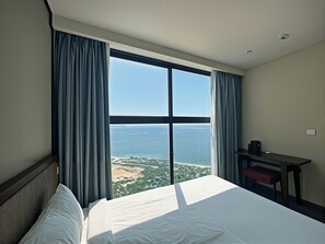 Appartement, 2 chambres, balcon, vue plage