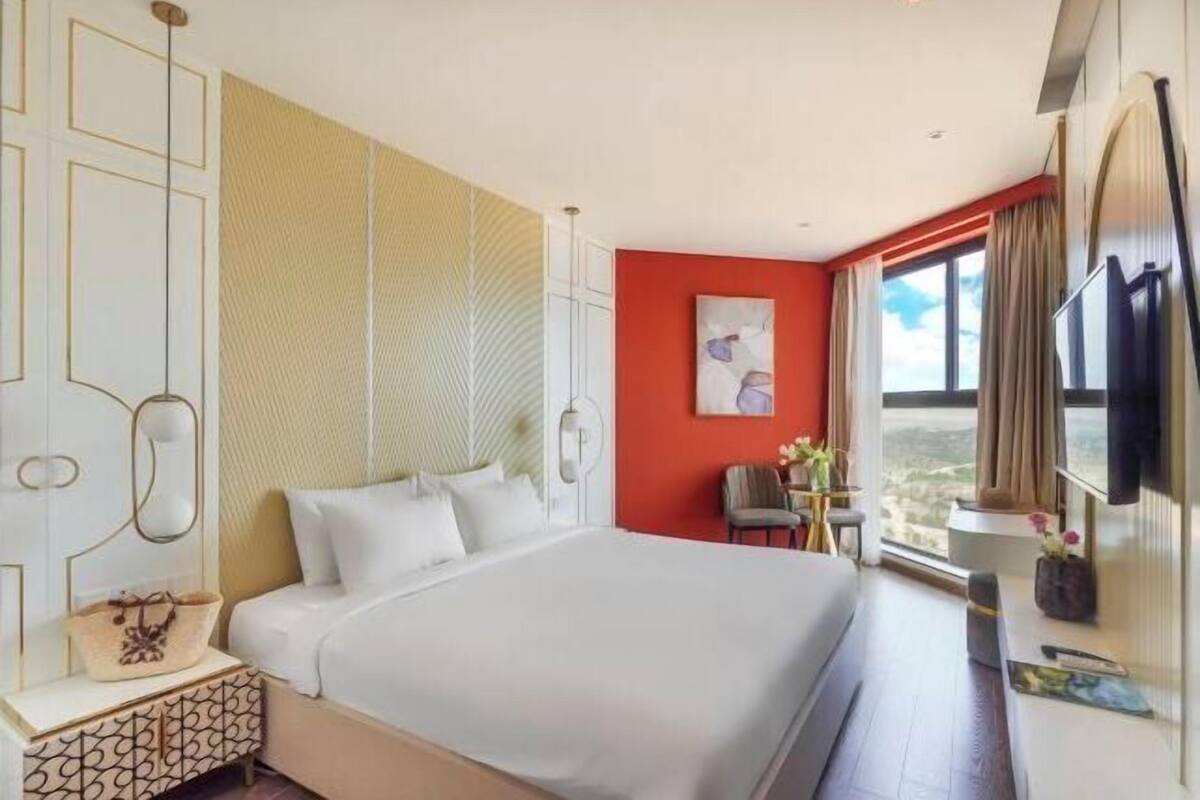 In-room safe, desk, laptop workspace, blackout drapes