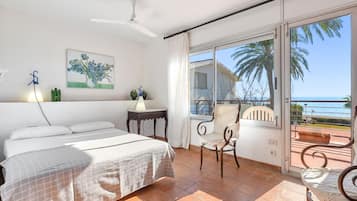 3 bedrooms, iron/ironing board, Internet, bed sheets