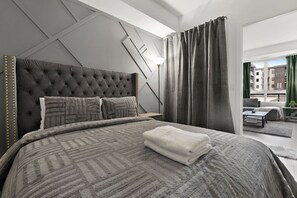 2 bedrooms, iron/ironing board, bed sheets