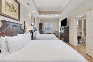 1 slaapkamer, een strijkplank/strijkijzer, gratis wifi, beddengoed