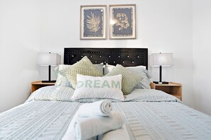 3 bedrooms, iron/ironing board, WiFi, bed sheets