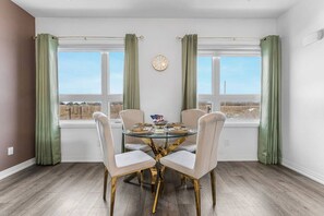 Dining - LUX - Designer Penthouse Apt with Rooftop And Parking (Niagara Falls)