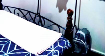 Cozy sleep out with one full bathroom unit, free wi-fi