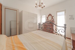 2 Schlafzimmer, Bügeleisen/Bügelbrett, WLAN