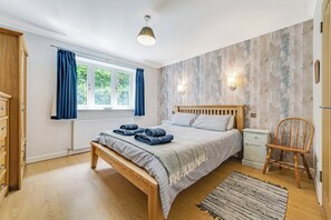 3 Schlafzimmer, Bügeleisen/Bügelbrett, WLAN, Bettwäsche