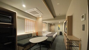 高級客房, 非吸煙房 | 客房內保險箱、熨斗/熨衣板、免費無線上網、床單