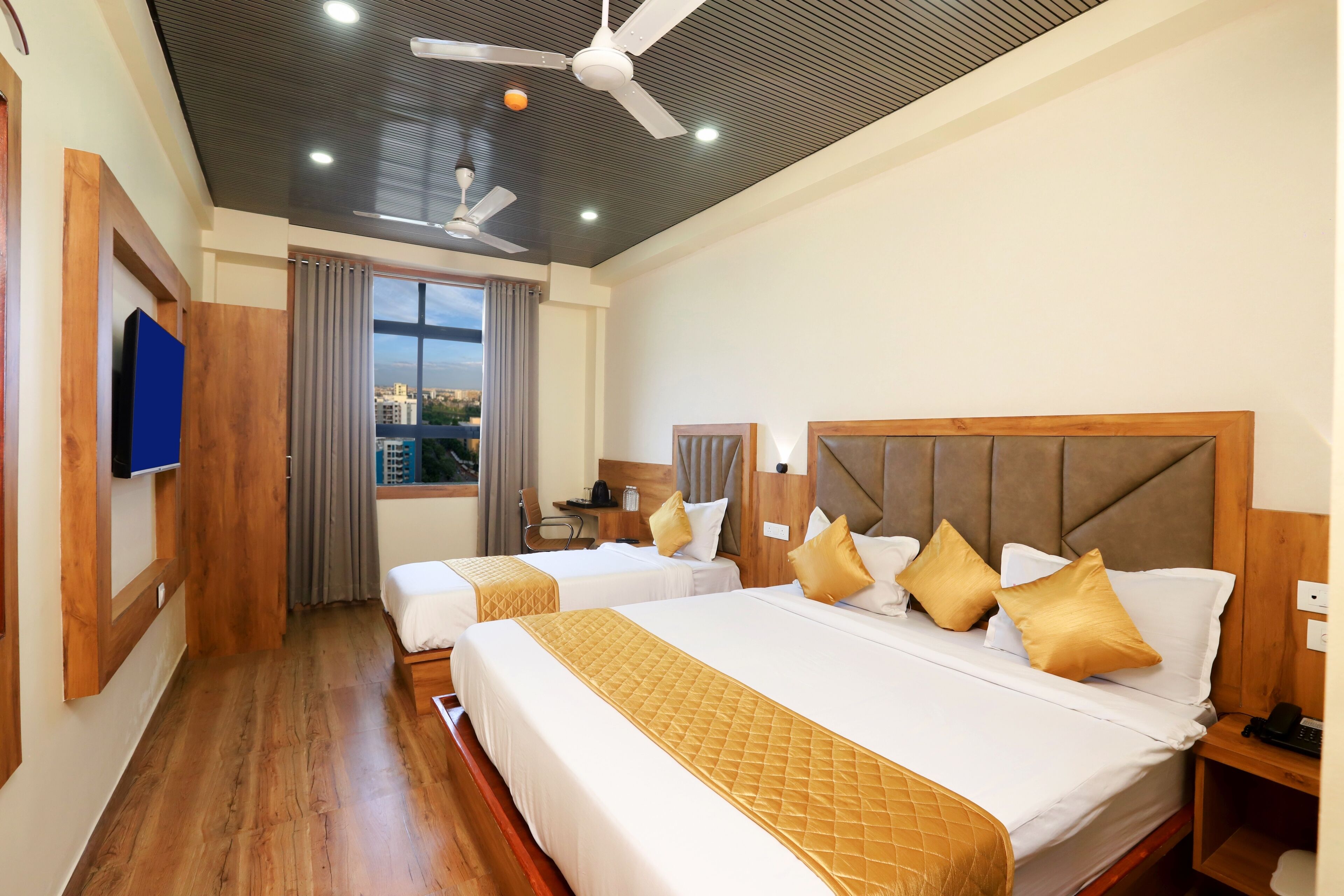 Photo - Hotel BKC Minerva, Near US Consulate