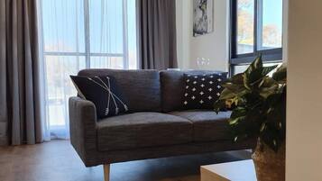 Standard Cabin | Living area