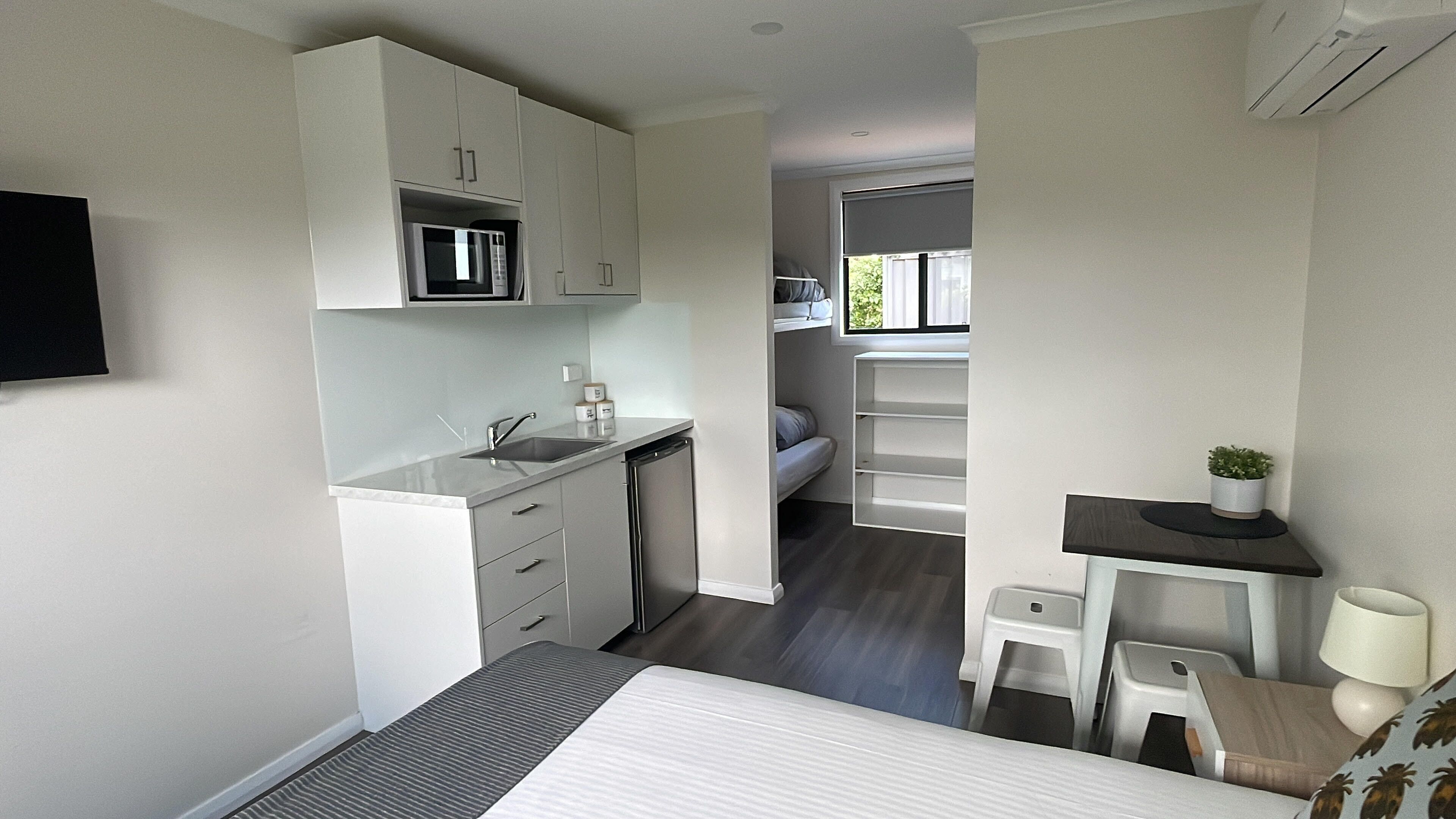 Classic Studio, Multiple Beds, Kitchenette | Free WiFi