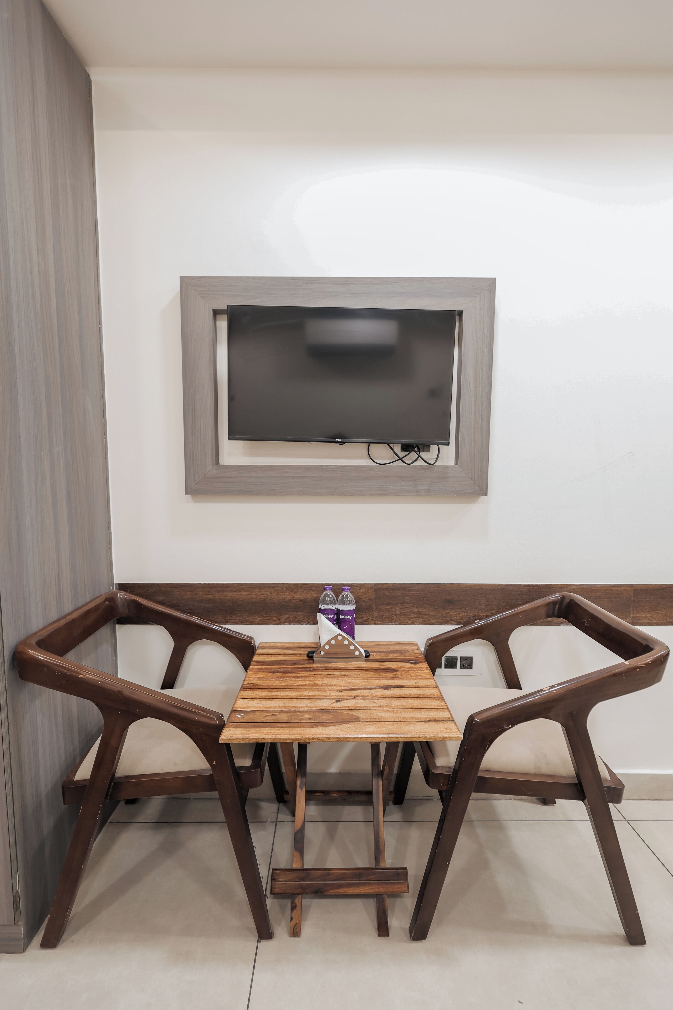 Habitación doble Deluxe | Caja de seguridad en la habitación, cortinas blackout y wifi gratis 