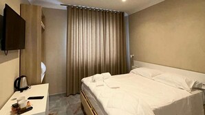クラシック タウンホーム 喫煙可 | 遮光カーテン、防音設備、WiFi (無料)