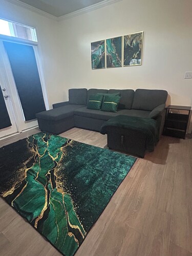 Charming 2-bedroom/2 Bath Apartment Near UNC Charlotte