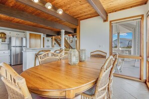 Dining - Seahouse - spacious 4 bedroom ocean view (Bald Head Island)