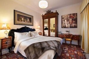 5 slaapkamers, een strijkplank/strijkijzer, wifi, beddengoed